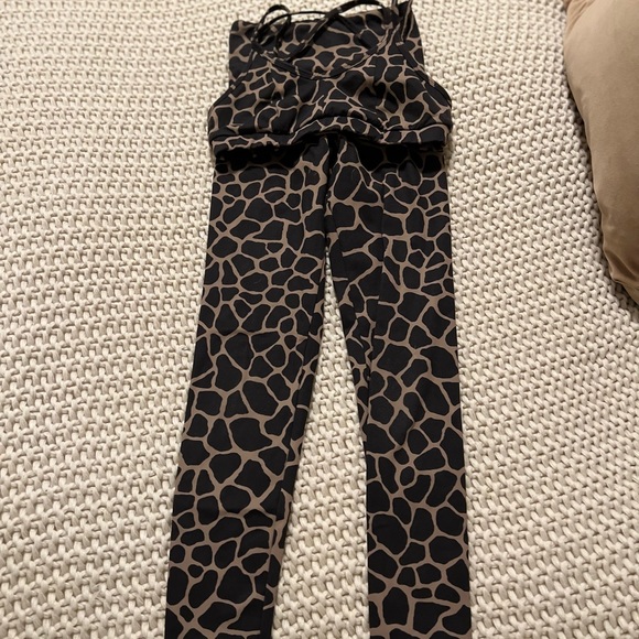 Strut this tortoise giraffe set one size. Very rare. - Picture 1 of 6